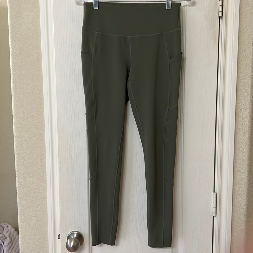 New Balance Olive Green High-Waist Leggings with Side Pockets